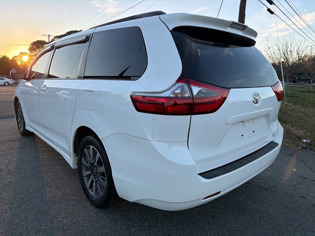 Used 2020 Toyota Sienna LE image 7