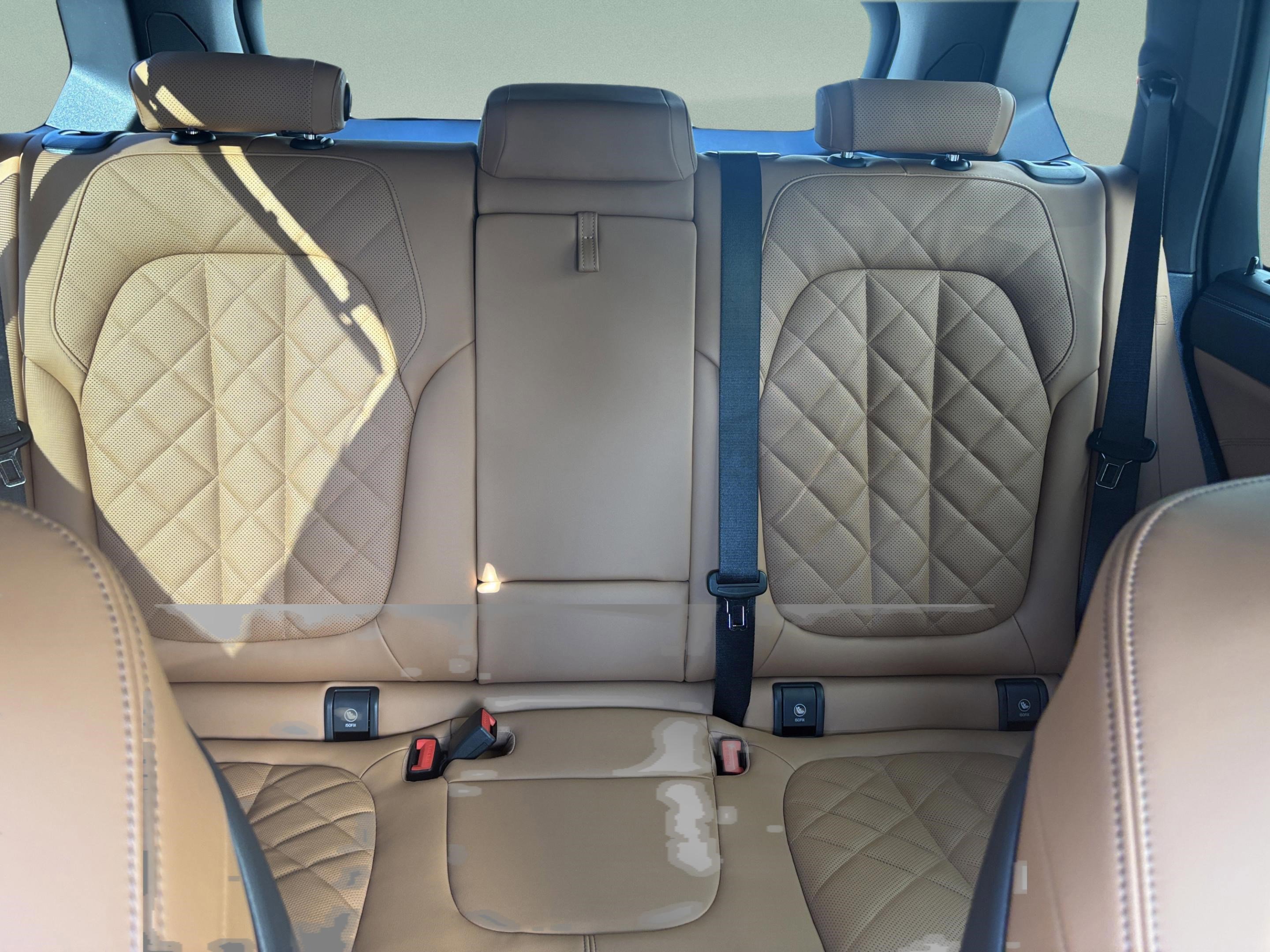 Used 2026 BMW X5 xDrive40i w/ Climate Comfort Package image 18