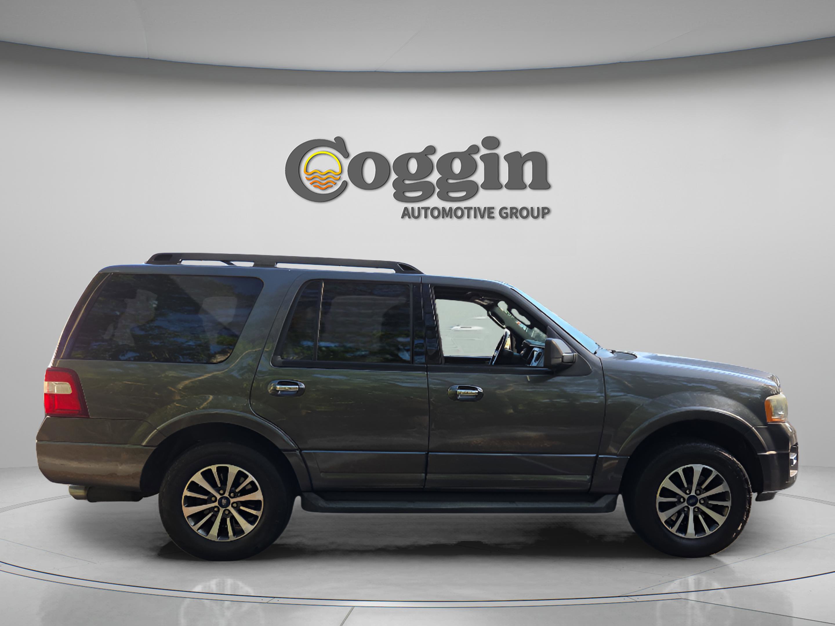 Used 2015 Ford Expedition XLT w/ Equipment Group 202A image 6
