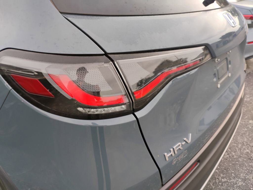 Used 2024 Honda HR-V Sport image 11