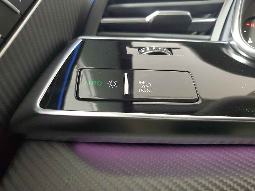 New 2026 Audi Q8 Prestige AWD/4WD image 34