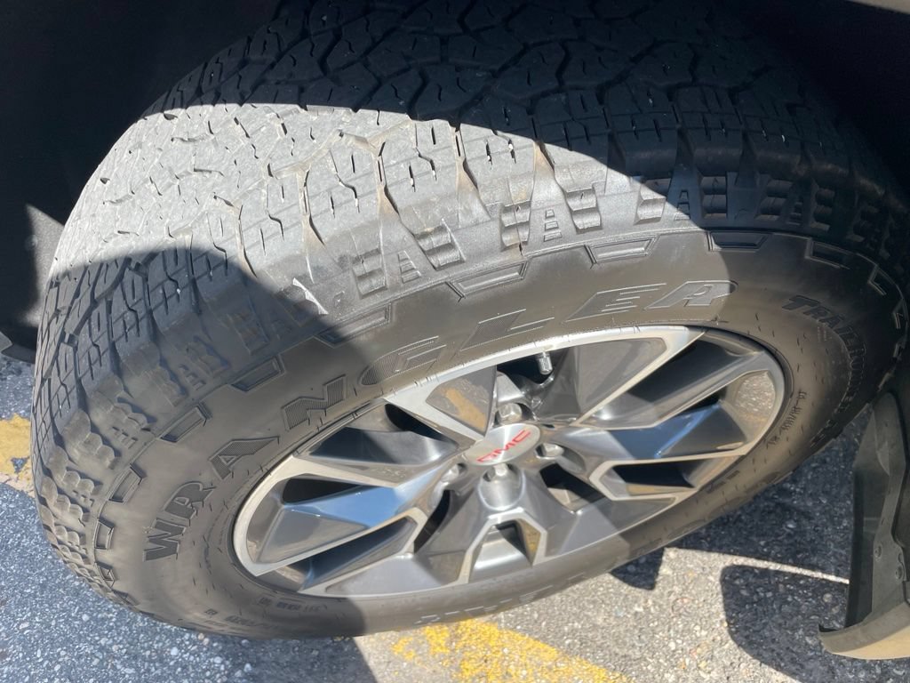 Used 2020 GMC Sierra 1500 SLT AWD/4WD image 6