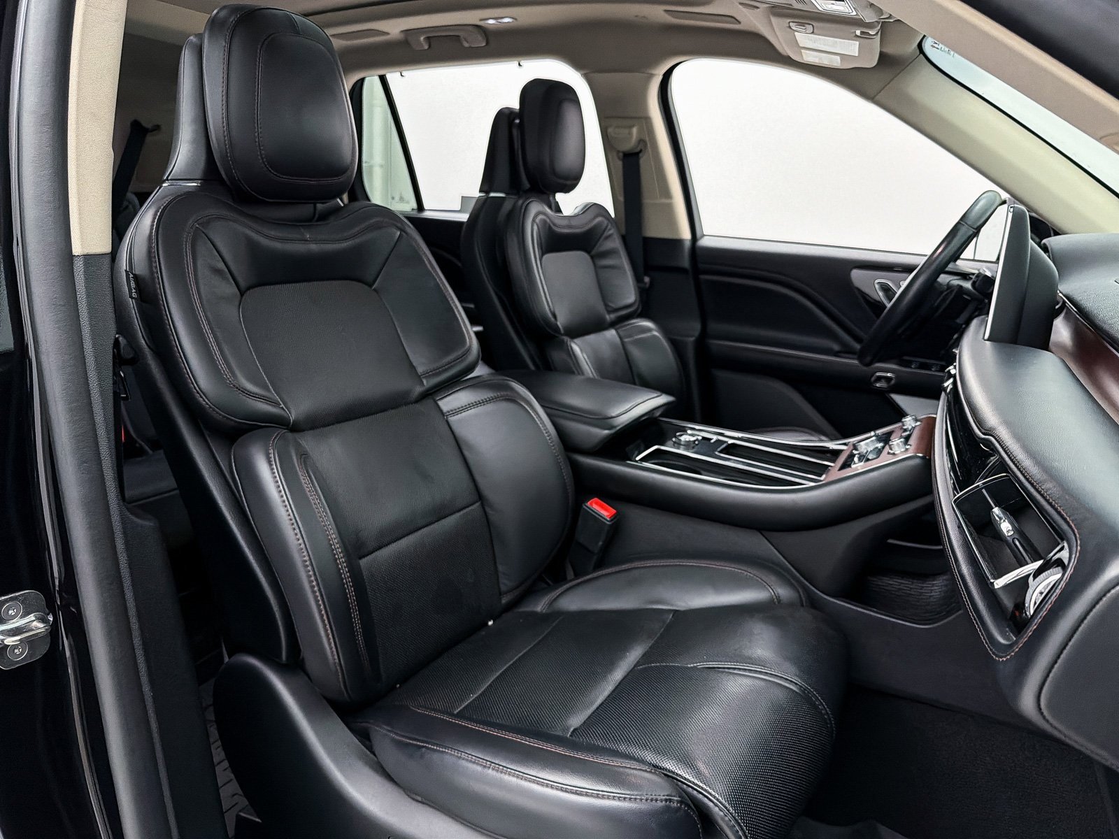 Used 2021 Lincoln Aviator Grand Touring w/ Equipment Group 301A image 33