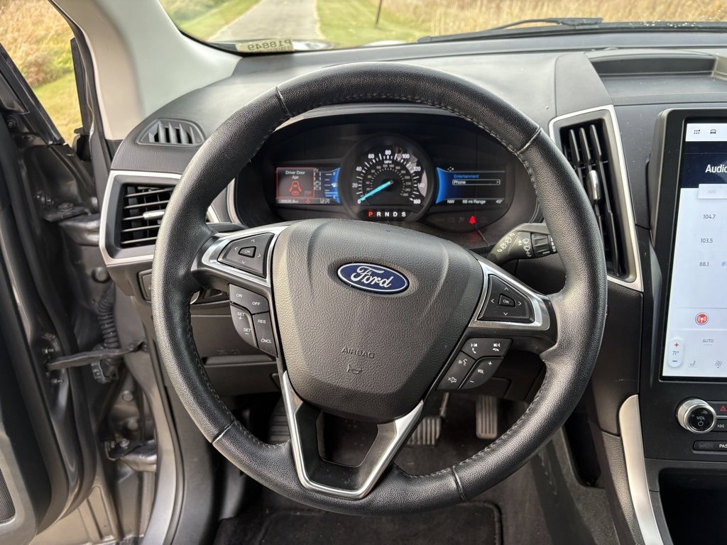 Used 2024 Ford Edge SEL image 17