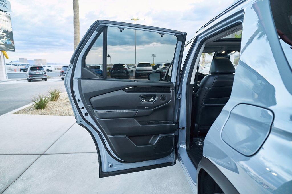 Used 2023 Honda Pilot Elite image 15