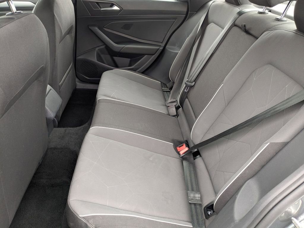 Used 2025 Volkswagen Jetta Sport image 27