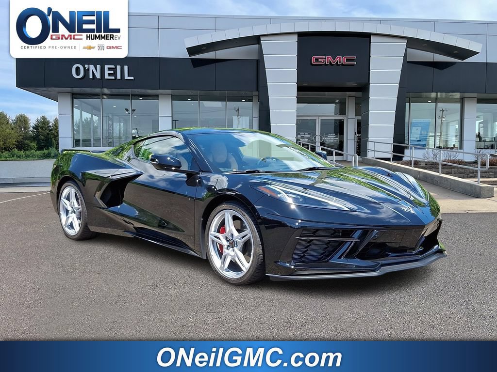Used 2022 Chevrolet Corvette Stingray Premium Cpe w/ Z51 Performance Package RWD image 1
