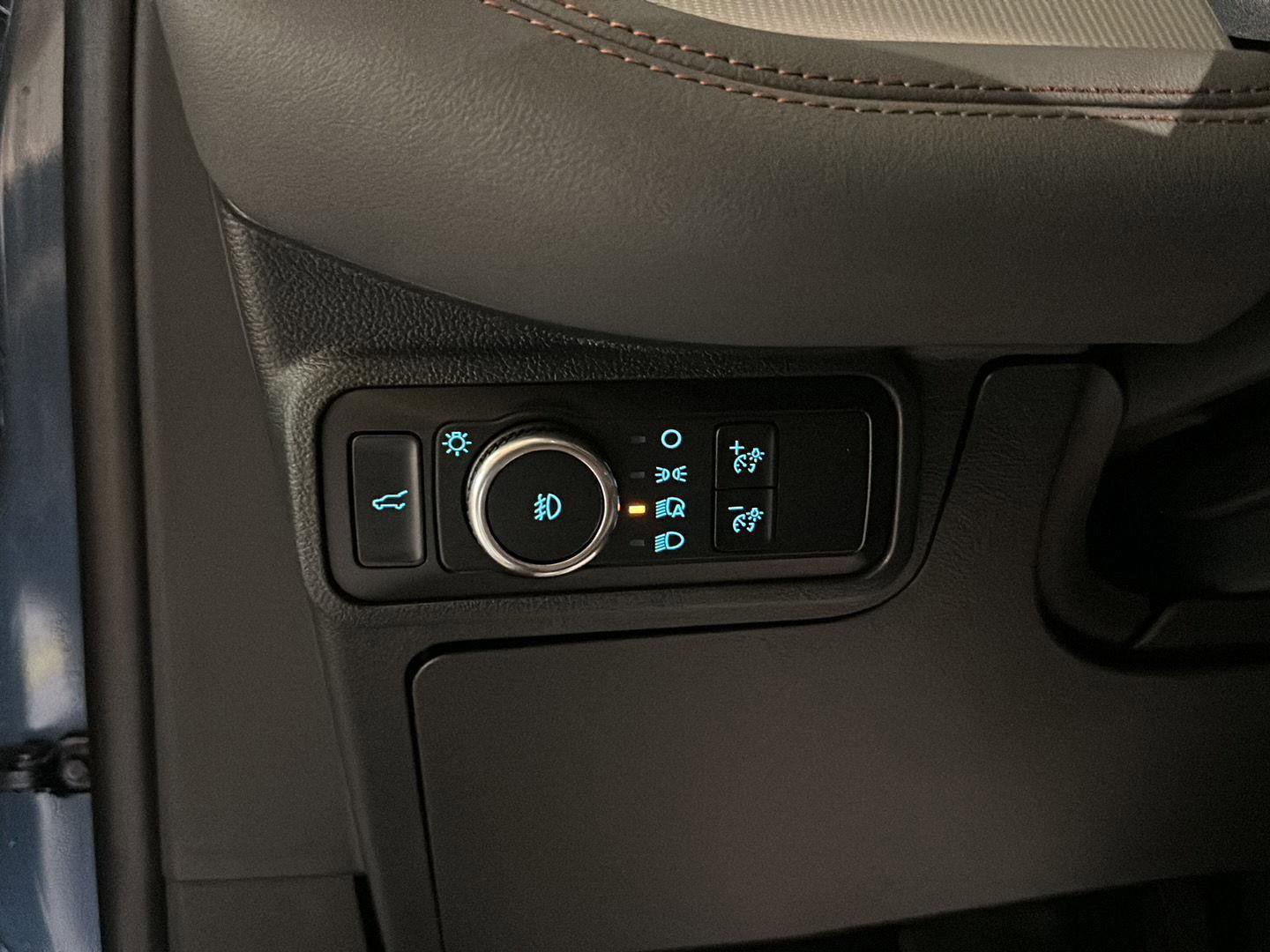 New 2025 Ford Explorer Active w/ Active Comfort Package image 21