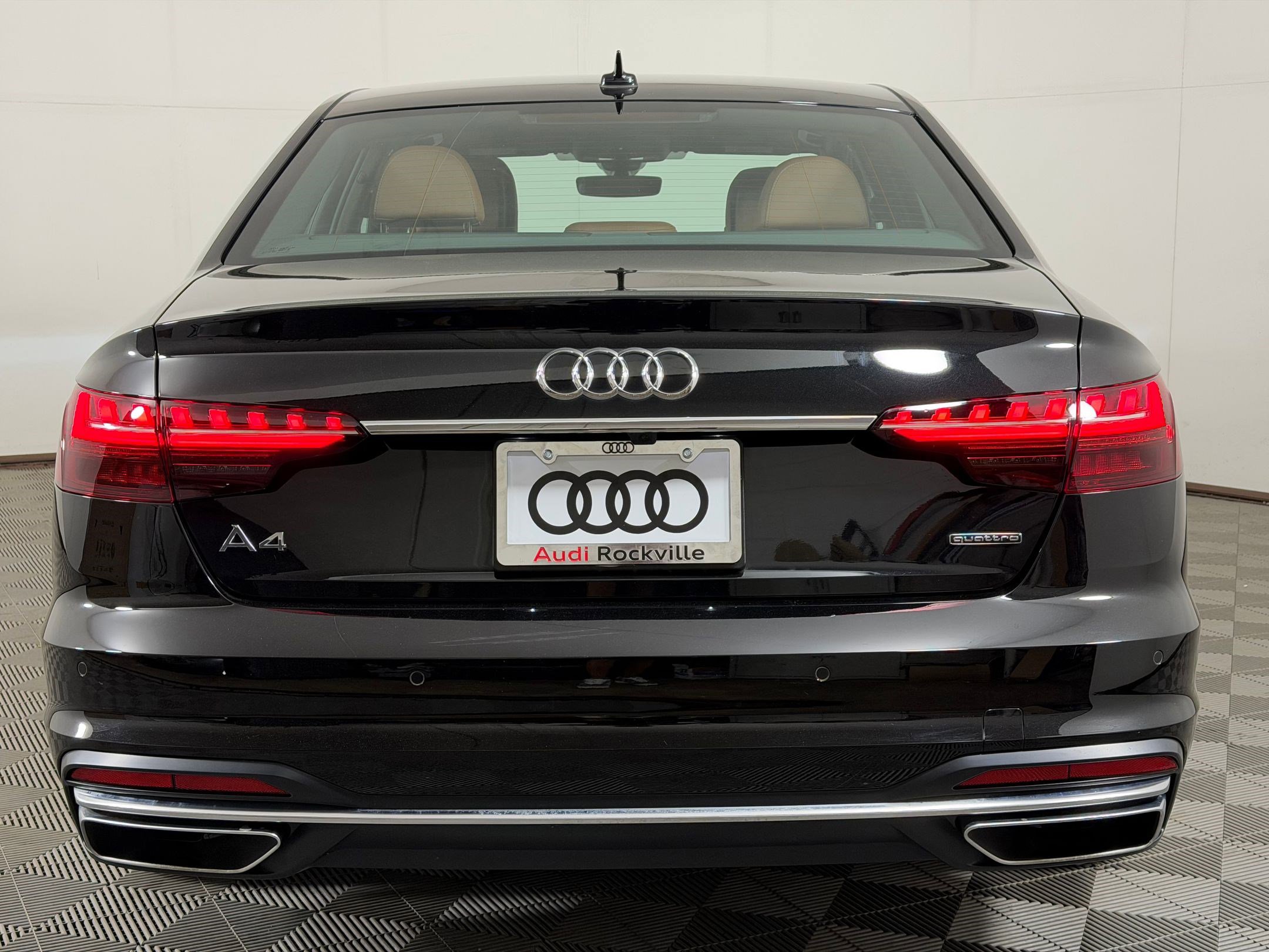 Used 2025 Audi A4 2.0T Premium w/ Convenience Package image 10