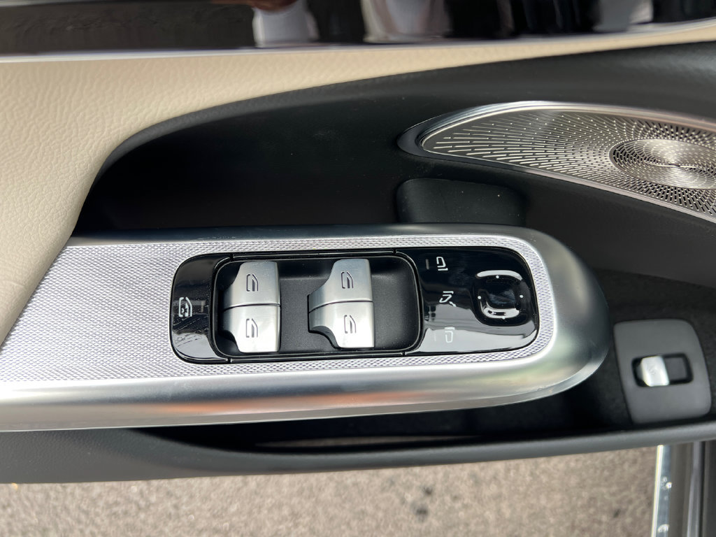 New 2026 Mercedes-Benz E 350 4MATIC Sedan image 11