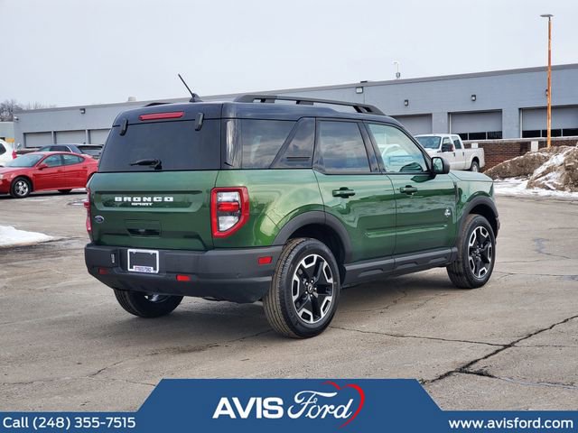 Used 2023 Ford Bronco Sport Outer Banks w/ Tech Package image 3