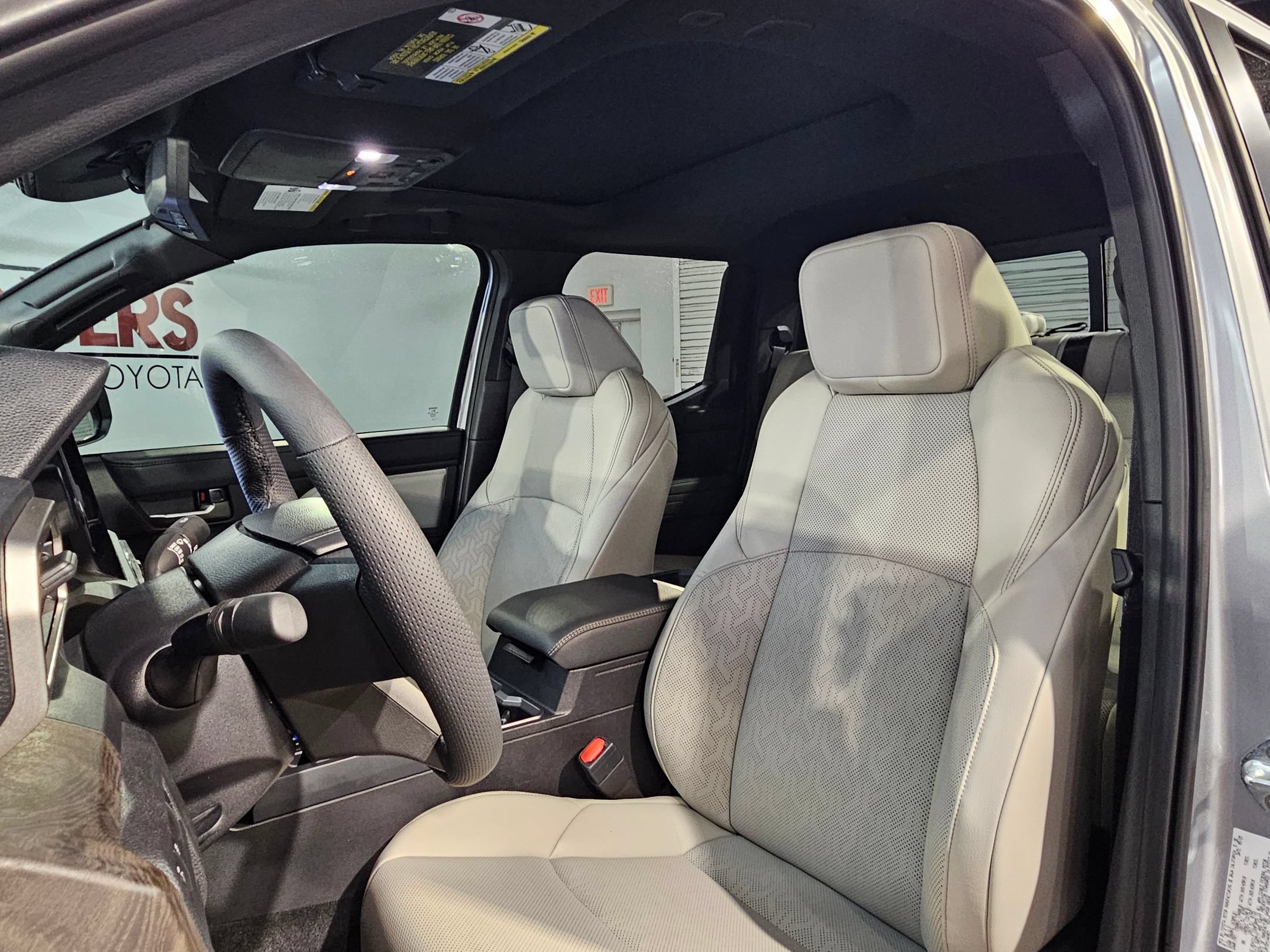 Certified 2025 Toyota Tacoma Limited AWD/4WD image 22