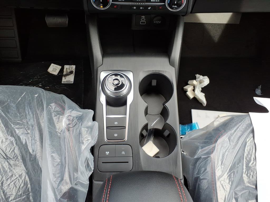 New 2026 Ford Escape ST-Line w/ Cold Weather Package image 10