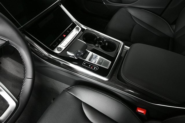 New 2026 Audi Q8 Premium Plus image 18