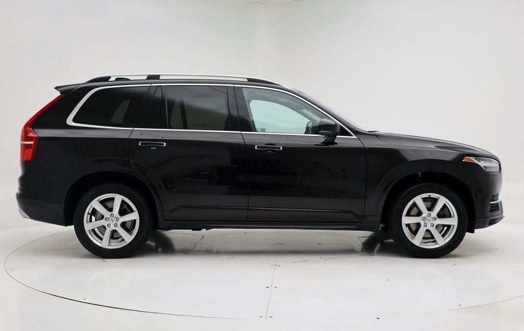 Used 2016 Volvo XC90 T8 Momentum w/ Vision Package AWD/4WD image 3