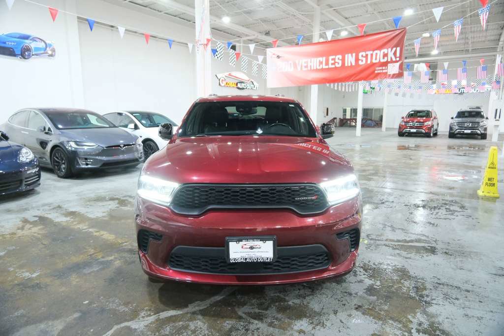 Used 2024 Dodge Durango GT image 3