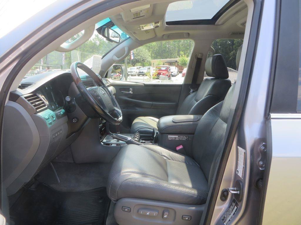 Used 2009 Lexus LX 570 4WD image 10