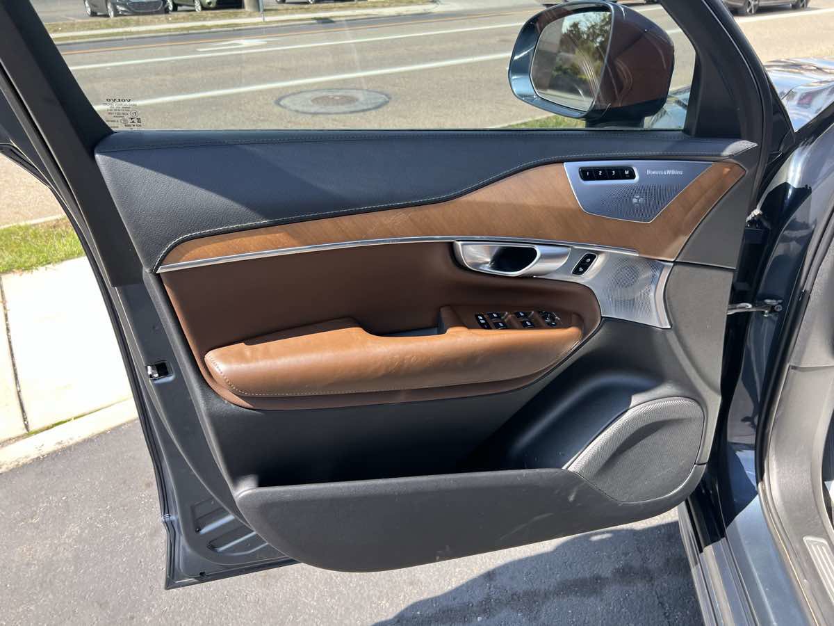 Used 2020 Volvo XC90 T6 Inscription image 10