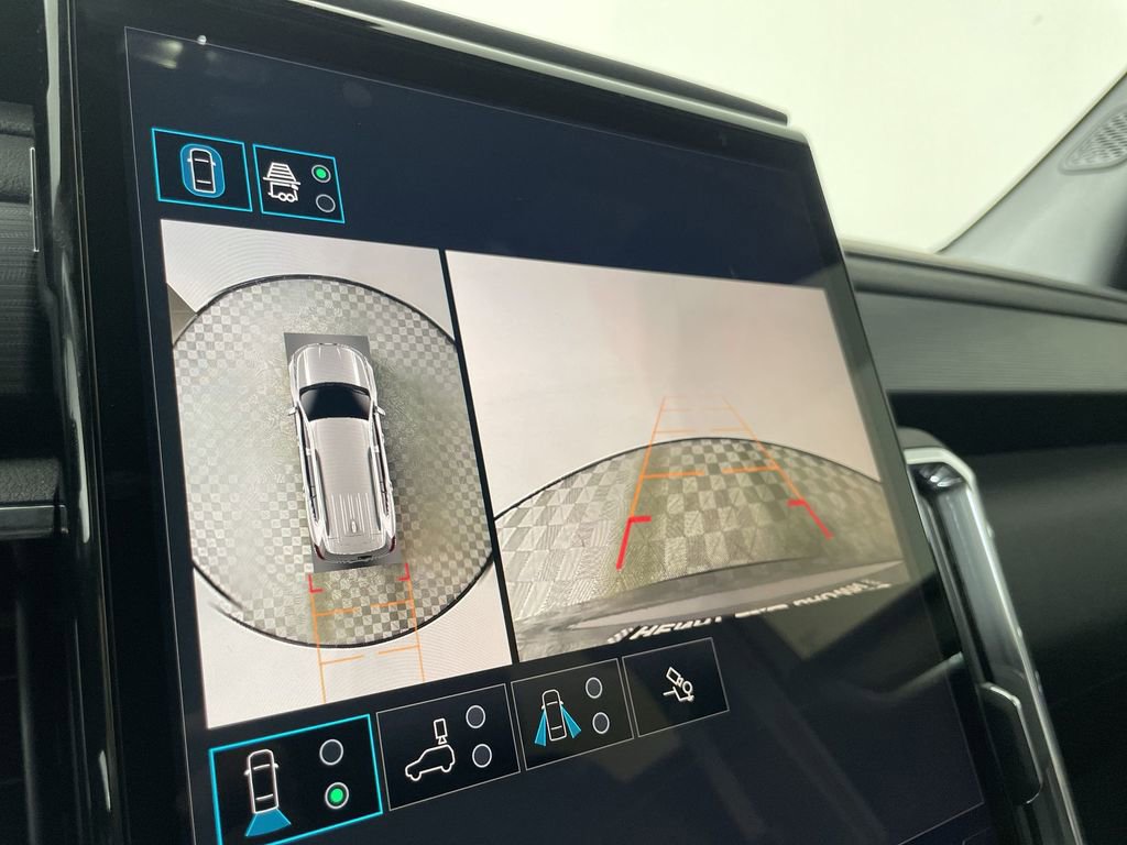 New 2025 GMC Acadia Elevation image 15