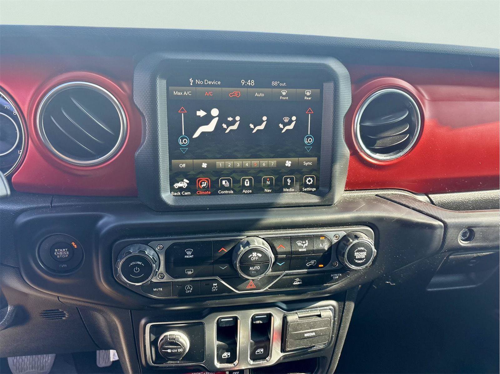 Used 2022 Jeep Wrangler Rubicon AWD/4WD image 18