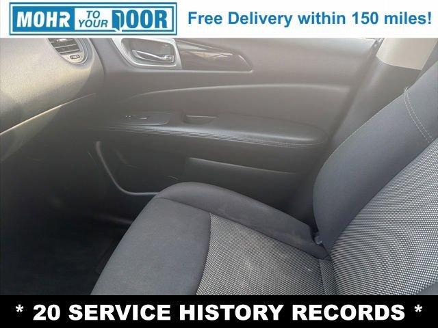 Used 2020 Nissan Pathfinder S image 25