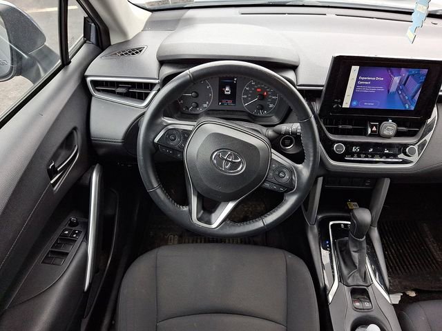 Used 2023 Toyota Corolla Cross LE w/ Moonroof Package image 10