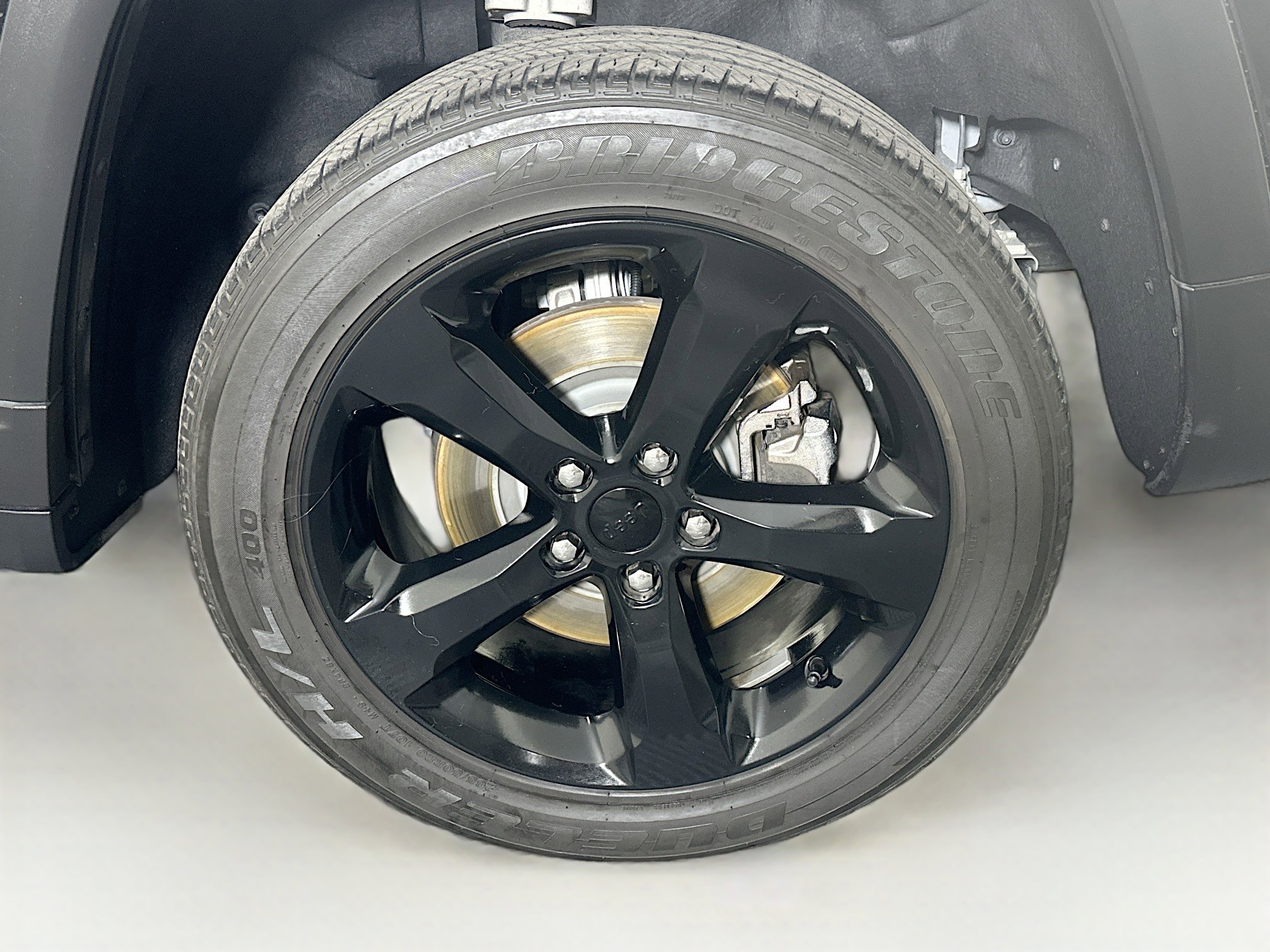 Used 2023 Jeep Grand Cherokee L Laredo image 11