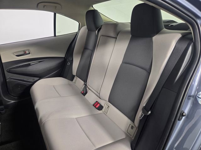 Used 2022 Toyota Corolla LE image 16