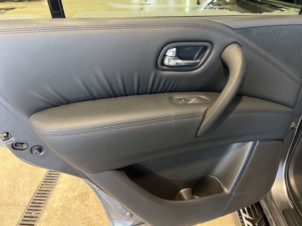 Certified 2024 Nissan Armada SV image 10