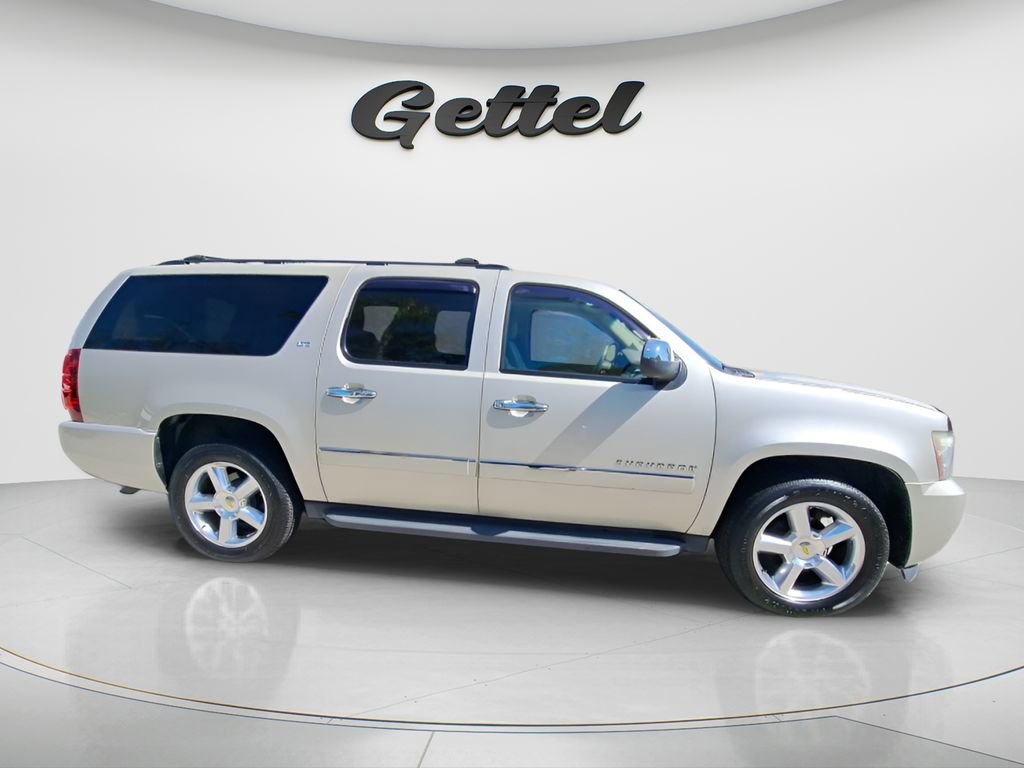 Used 2013 Chevrolet Suburban LTZ image 7