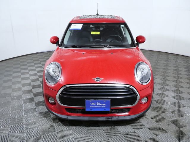 Used 2019 MINI Cooper 4-Door Hardtop image 3