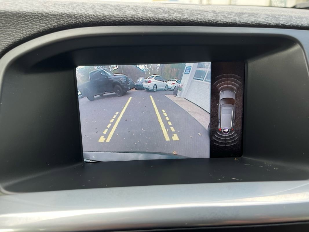 Used 2015 Volvo V60 T5 Platinum image 13