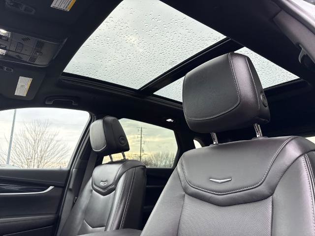 Used 2025 Cadillac XT5 Premium Luxury image 18