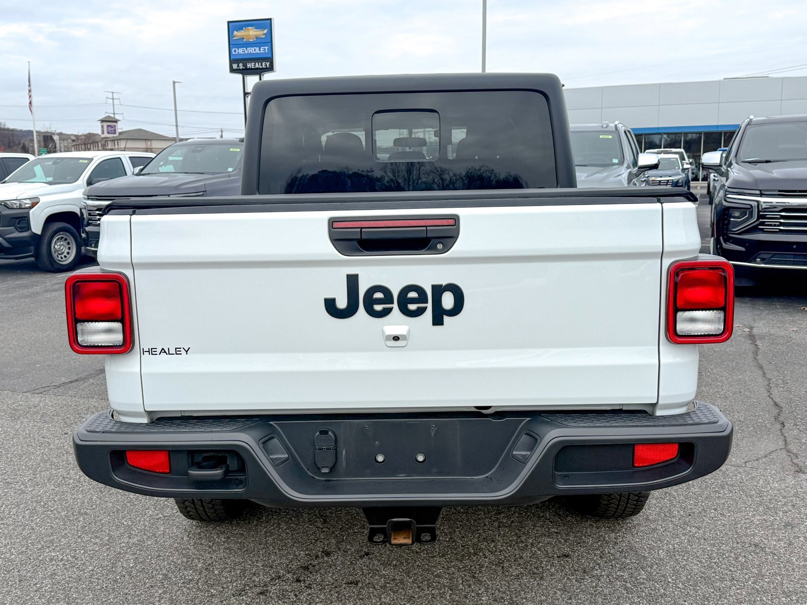 Used 2022 Jeep Gladiator Sport image 6