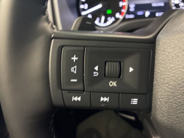 New 2026 Nissan Rogue SV AWD/4WD image 17