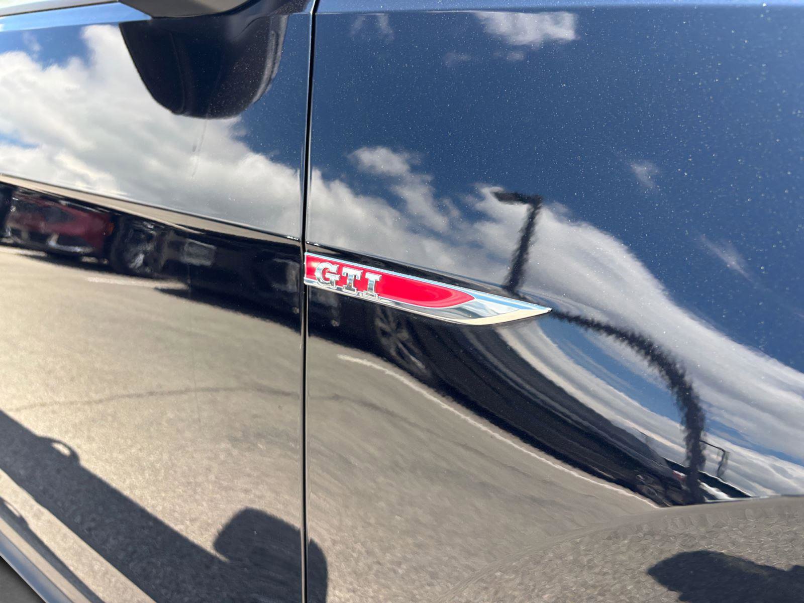 Used 2016 Volkswagen GTI SE FWD image 58