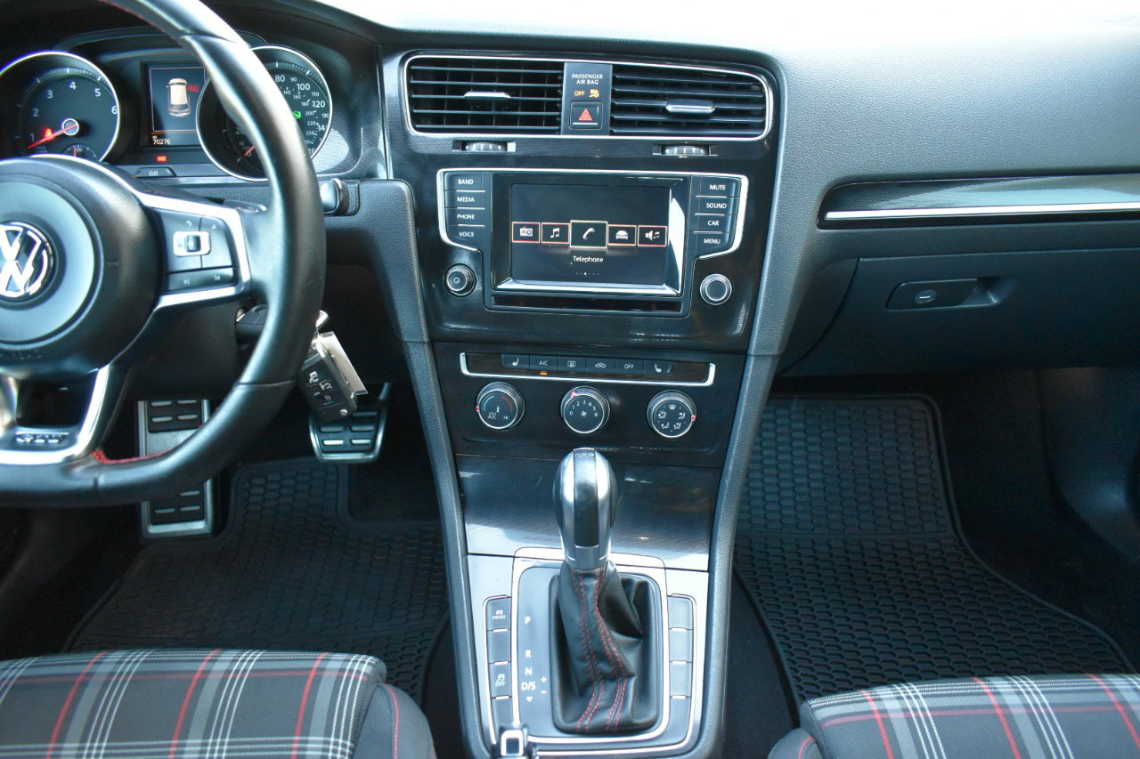 Used 2015 Volkswagen GTI S image 15