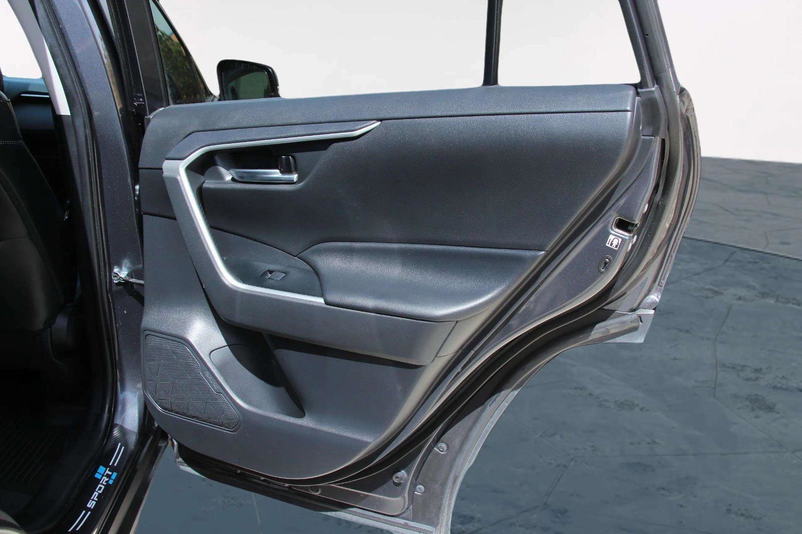 Used 2019 Toyota RAV4 XLE Premium w/ Cold Weather Package image 26