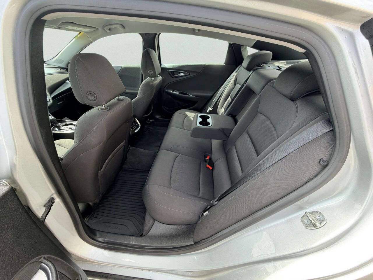 Used 2019 Chevrolet Malibu LT FWD image 23