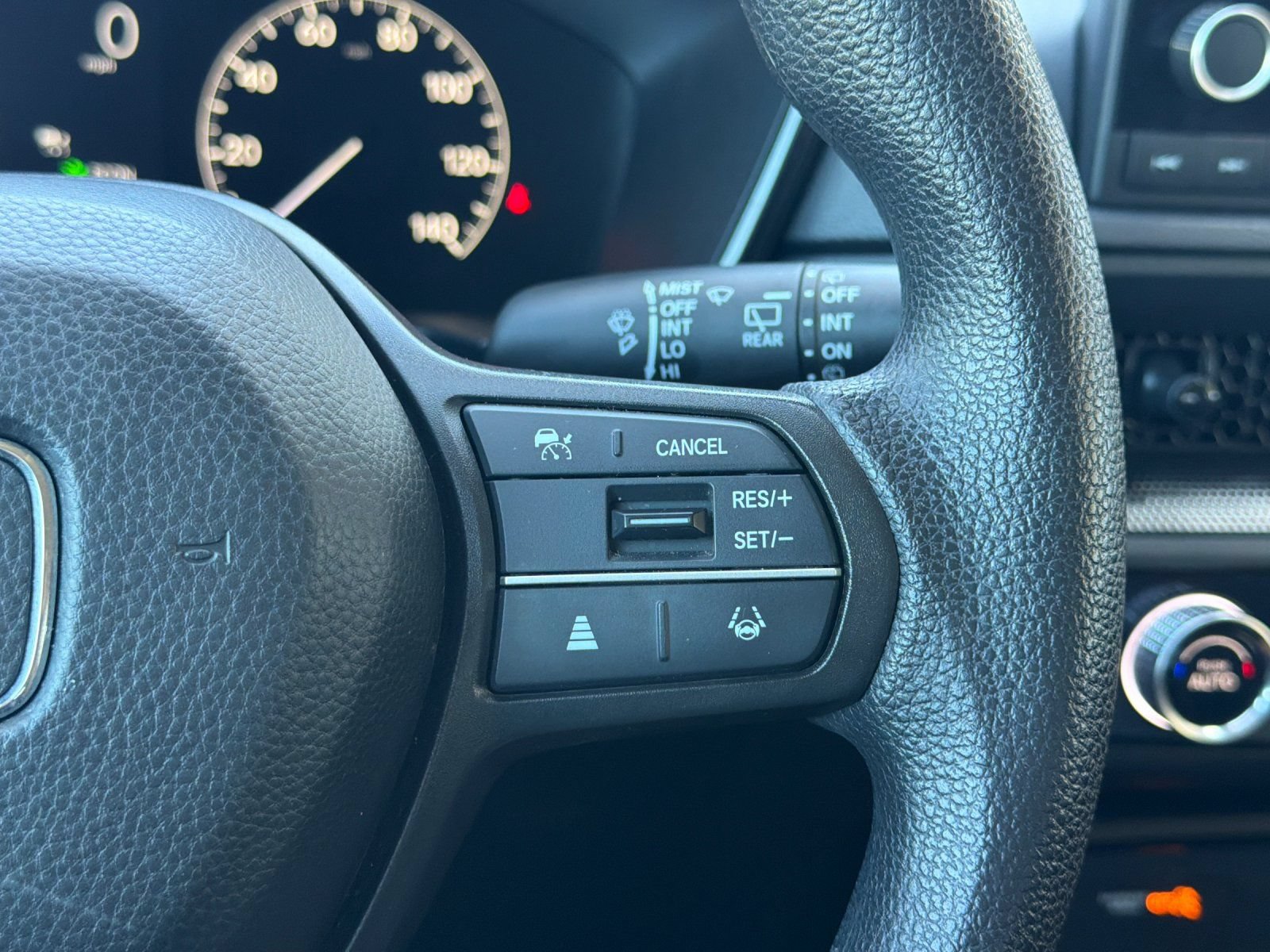 Used 2025 Honda CR-V LX image 28