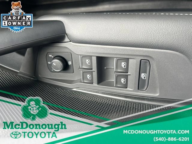 Used 2025 Volkswagen Tiguan SE R-Line AWD/4WD image 15