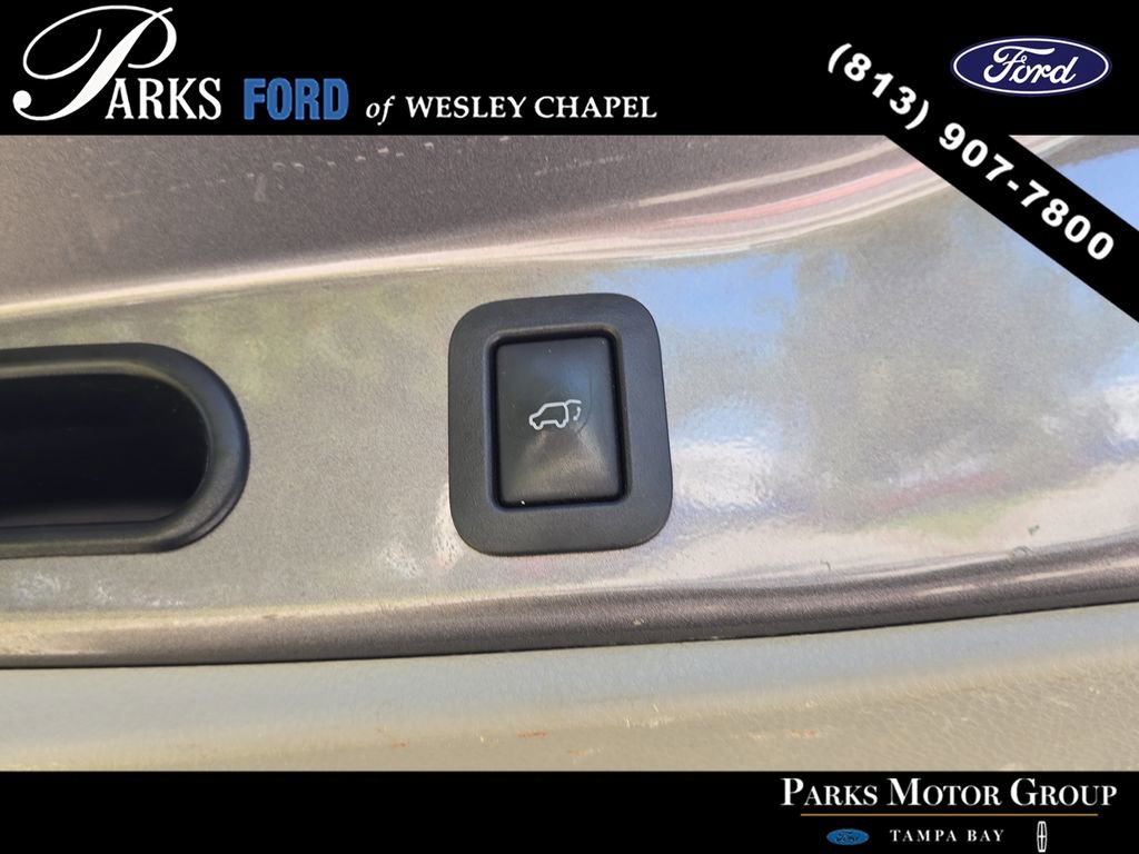 Used 2016 Toyota Highlander XLE AWD/4WD image 9
