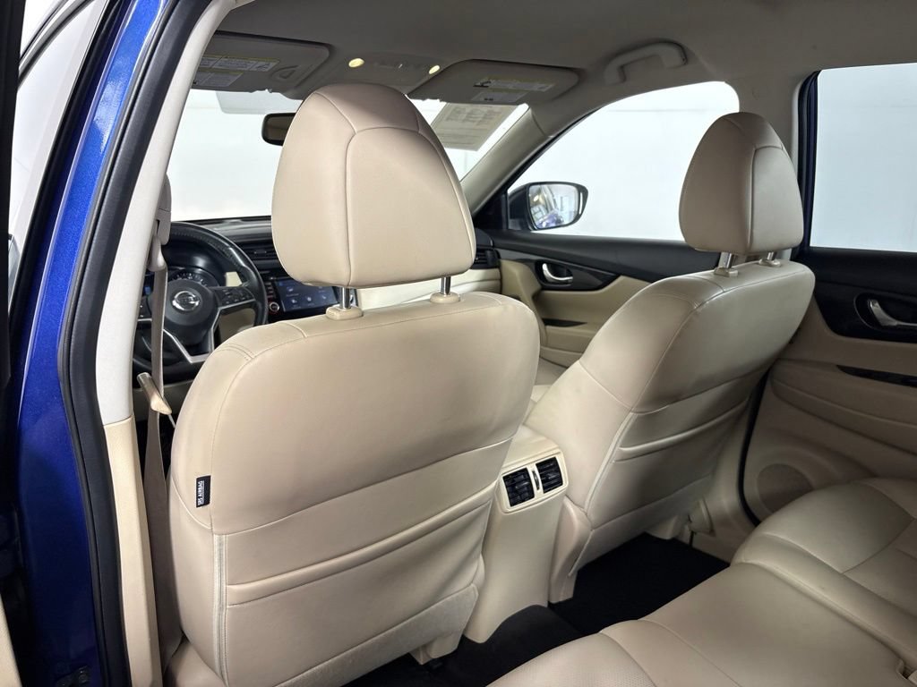 Used 2017 Nissan Rogue SL FWD image 28