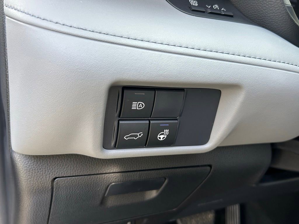 Used 2021 Toyota Highlander Limited image 51