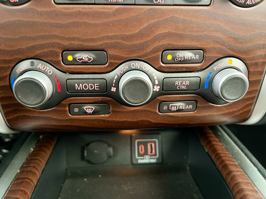 Used 2019 Nissan Pathfinder Platinum w/ Cargo Package FWD image 16