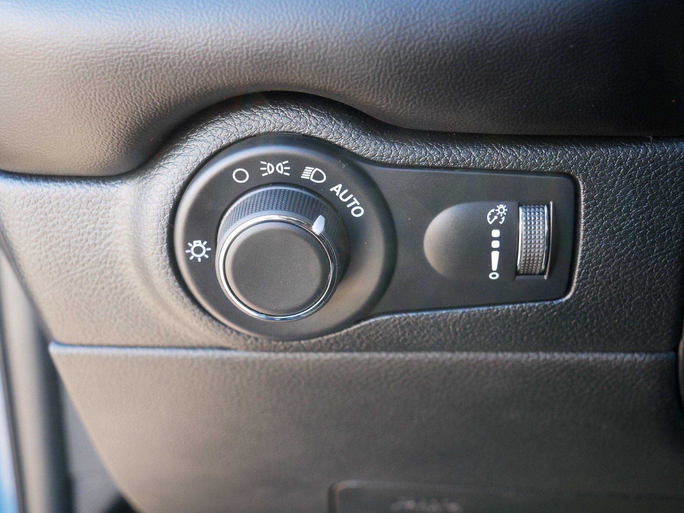 Used 2024 Dodge Durango GT image 26