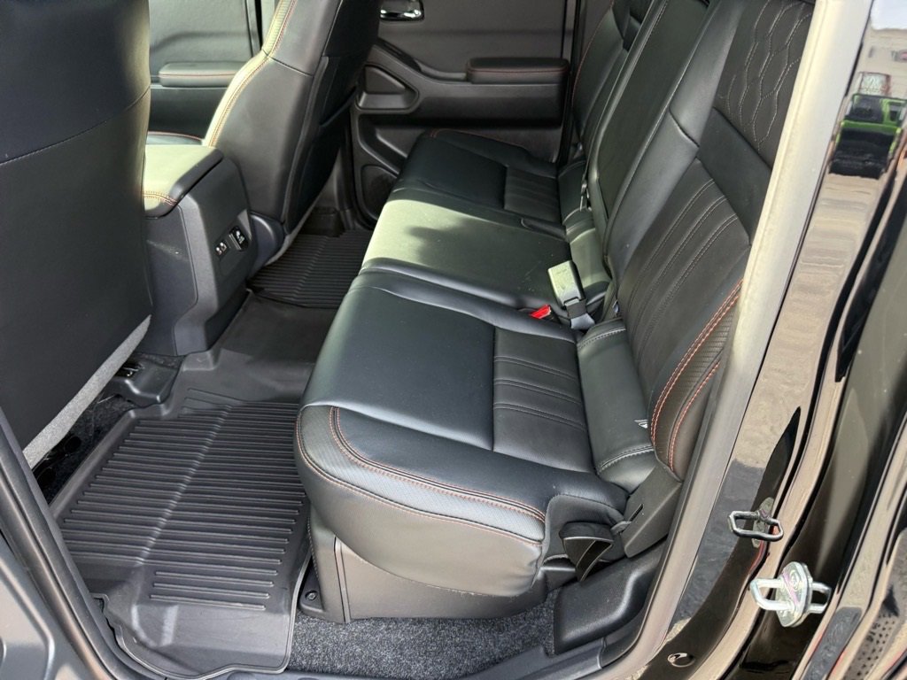Used 2023 Nissan Frontier PRO-4X w/ Pro-4X Premium Package image 14