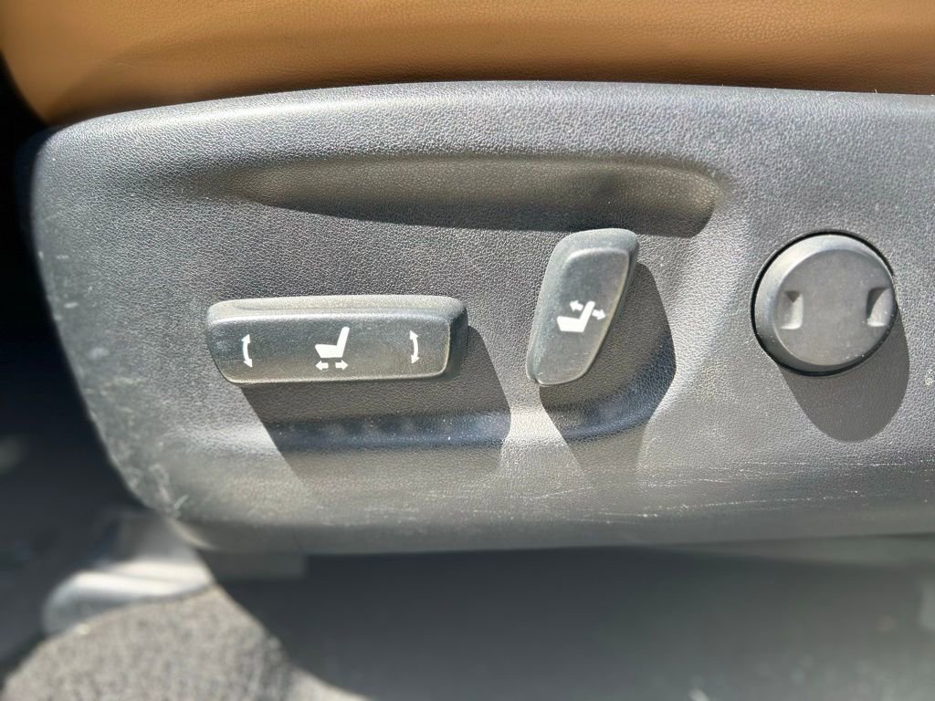 Used 2017 Lexus NX 300h AWD w/ Premium Package image 11