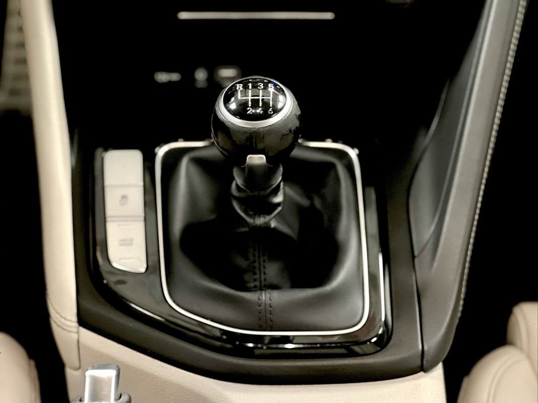 Used 2019 Genesis G70 2.0T Sport image 36