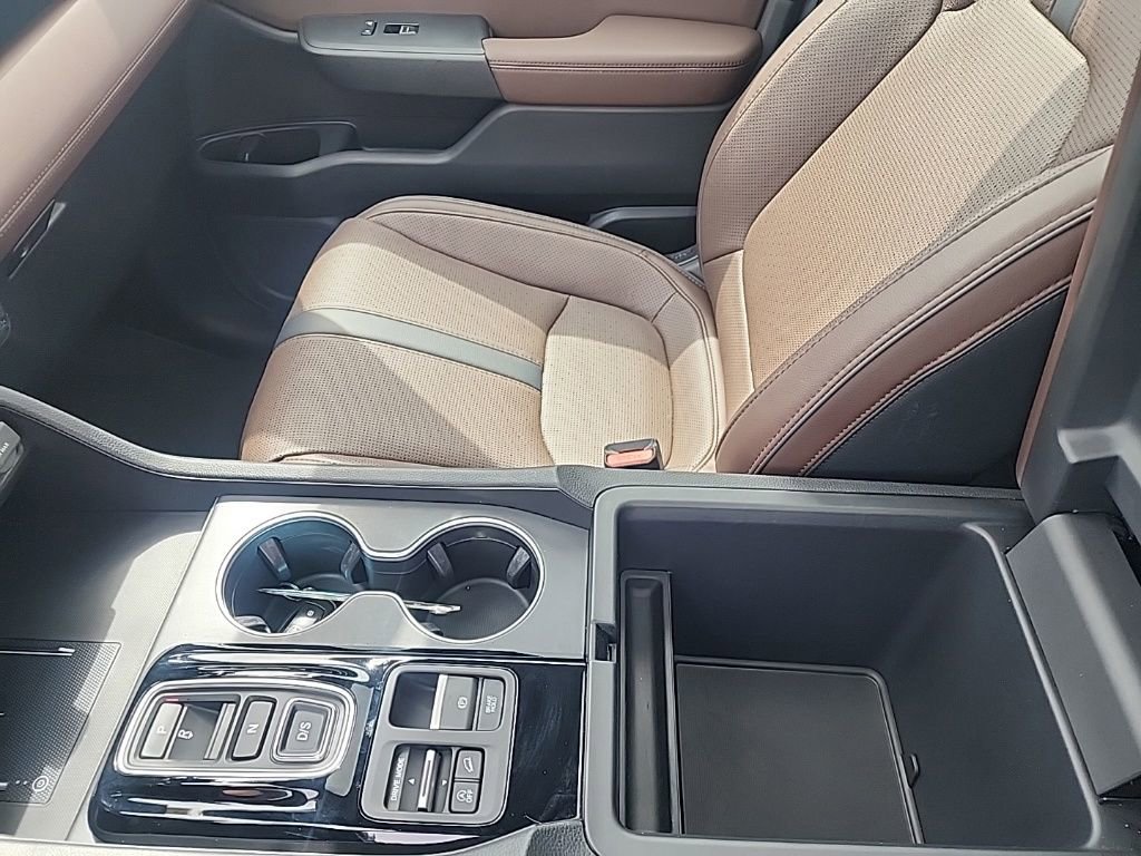 Certified 2024 Honda Pilot Elite image 25